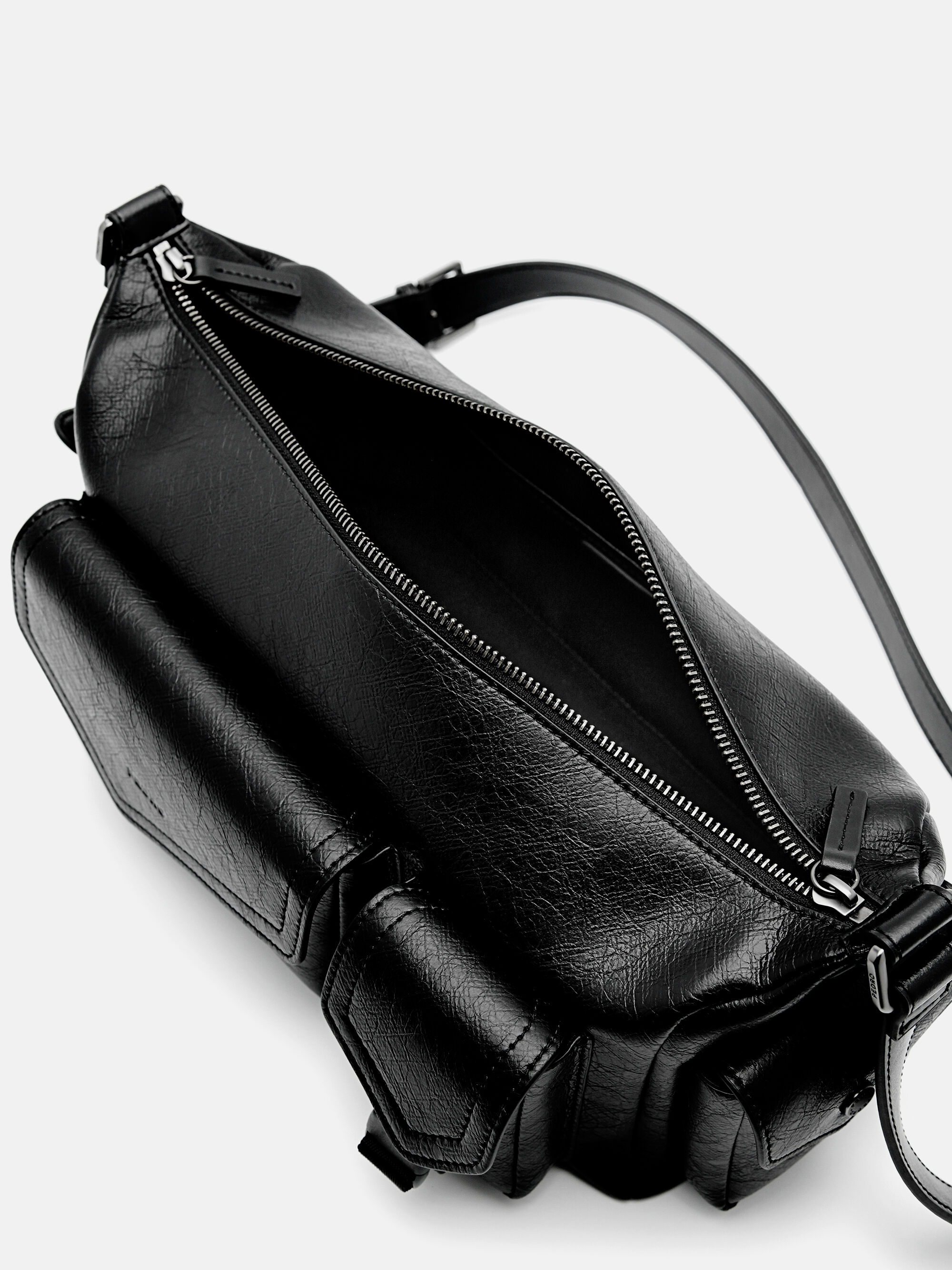 Taper Sling Bag, Black