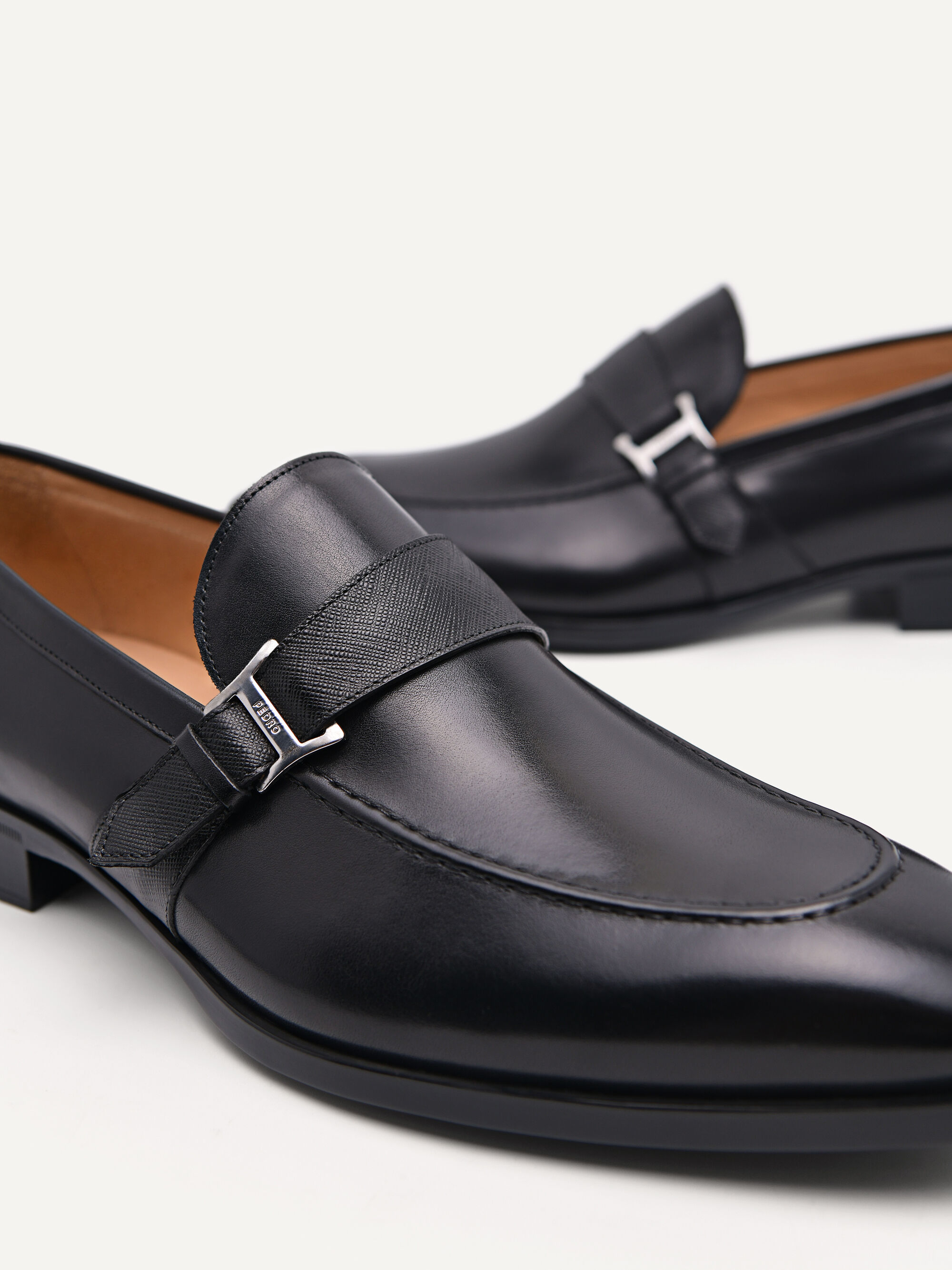 Black Leather Loafers - PEDRO EU