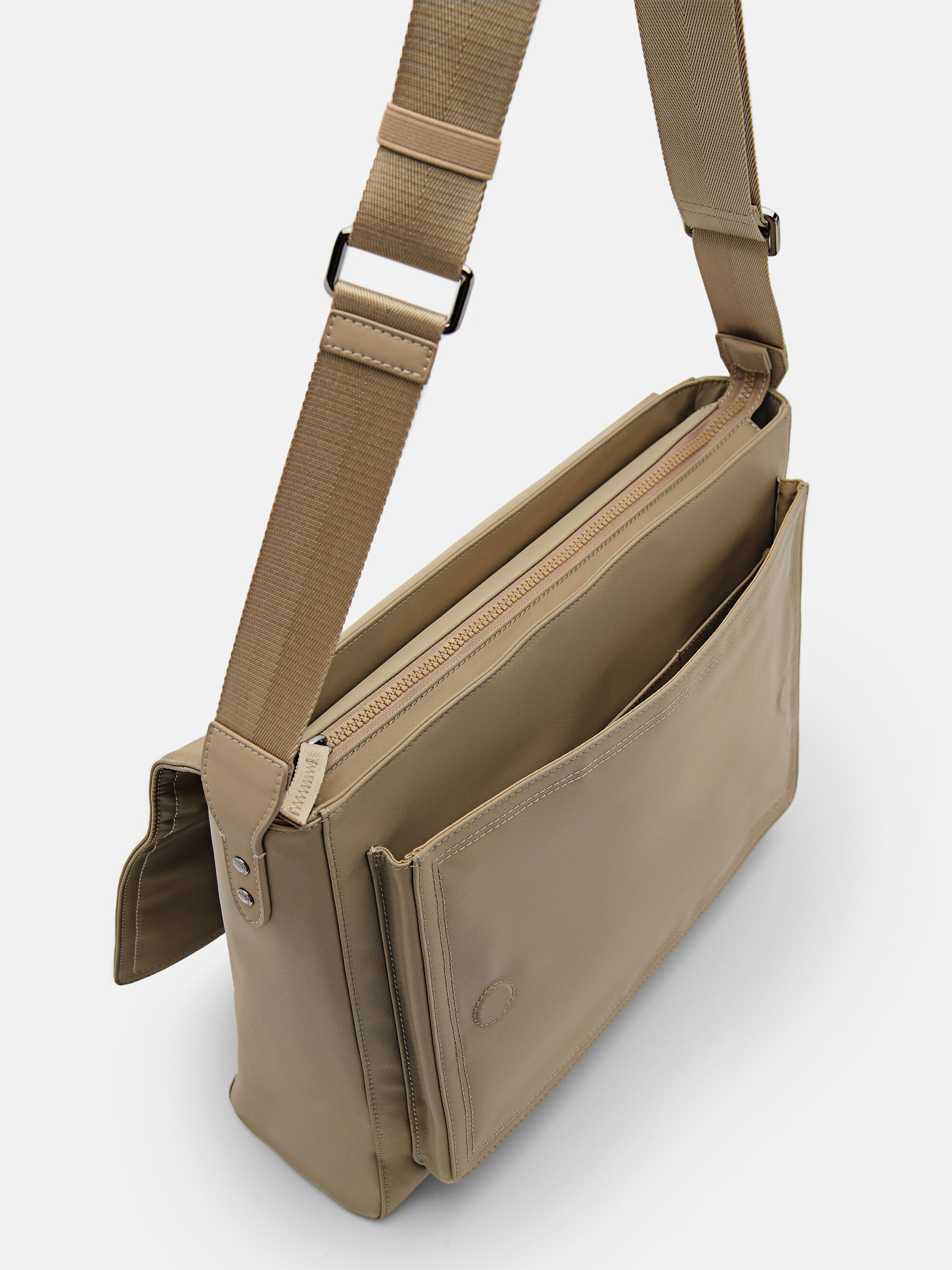 Morris Messenger Bag, Taupe