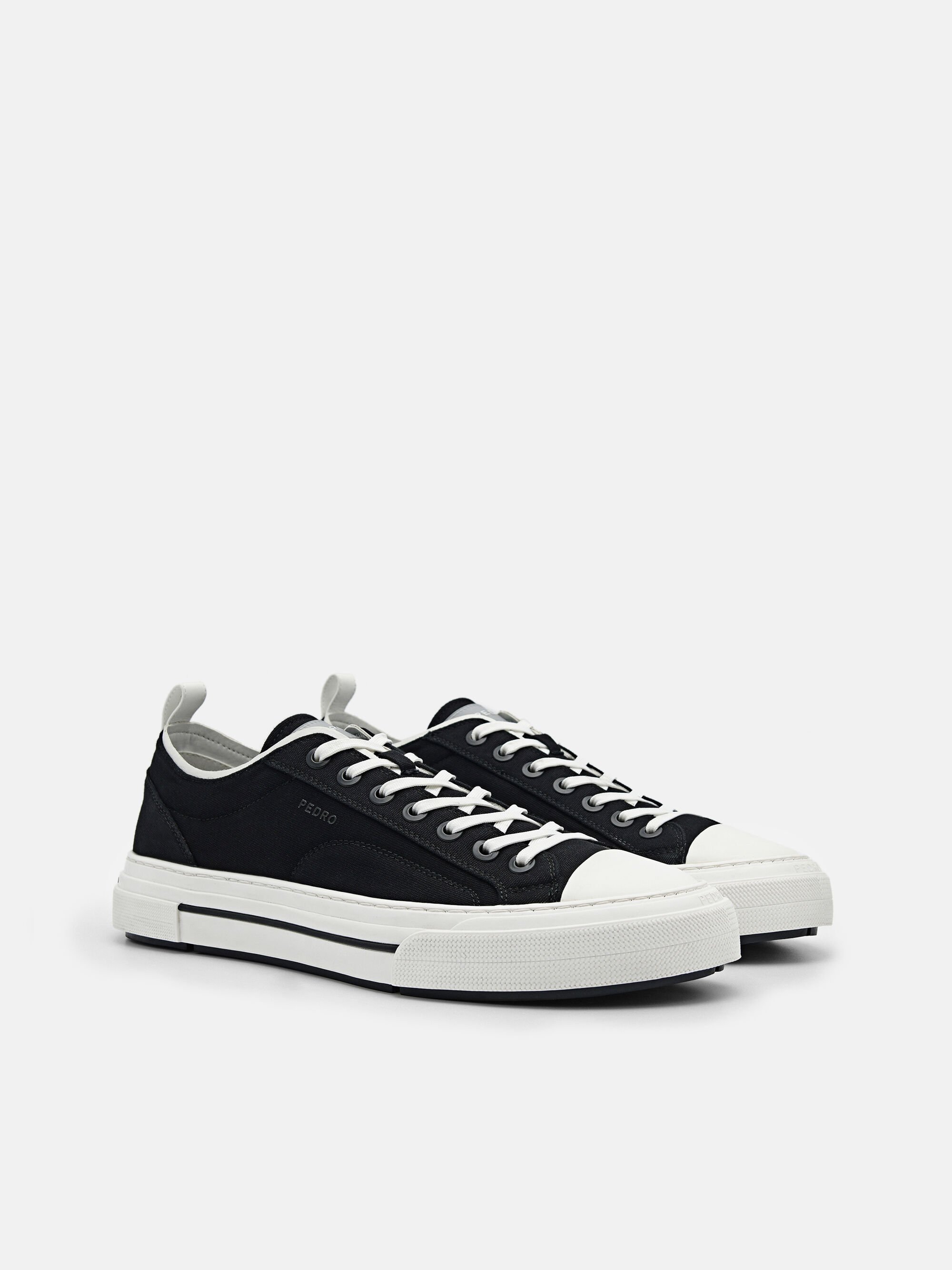 Strata Sneakers, Black