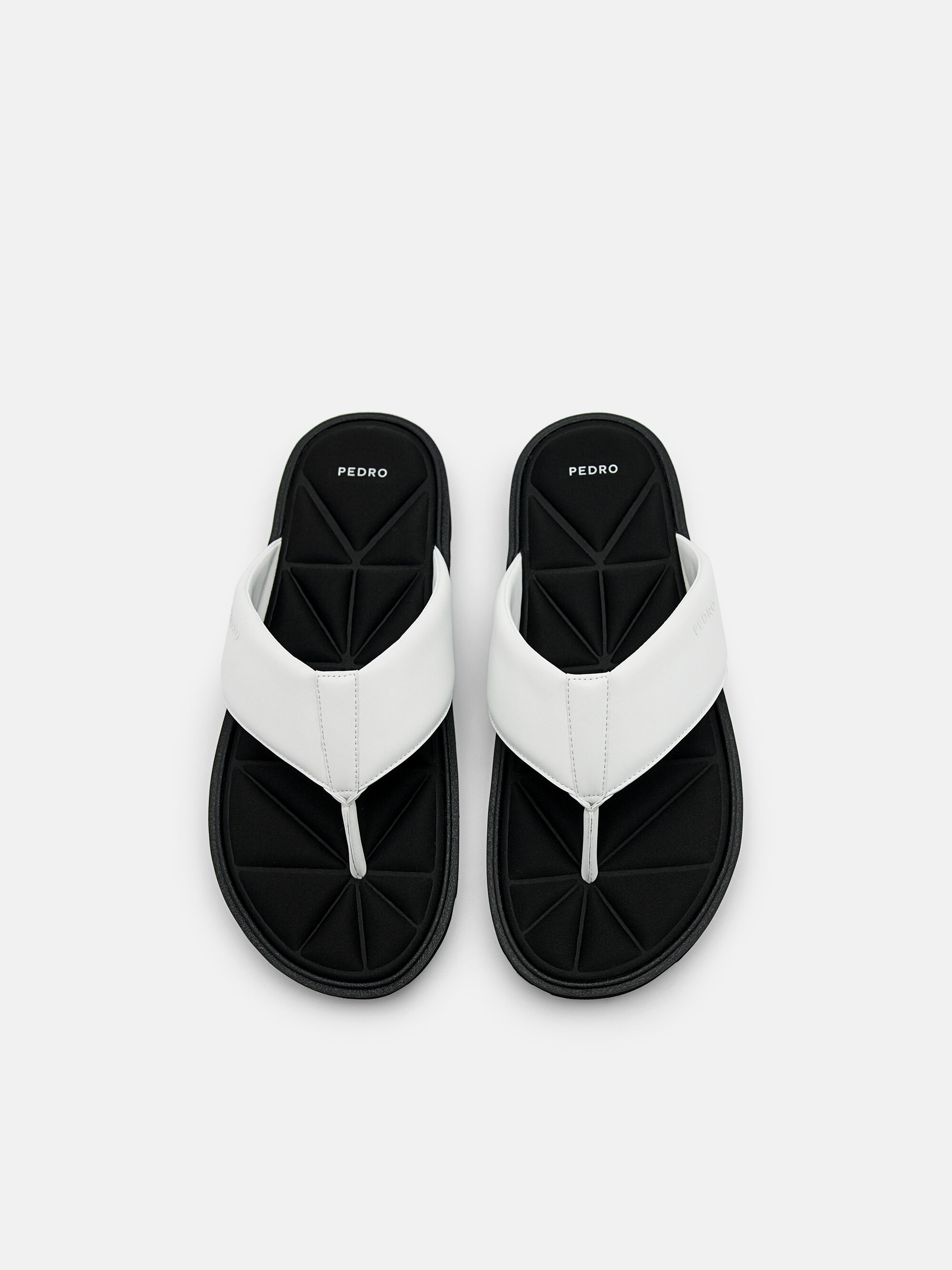 Thong Sandals in Pixel, White