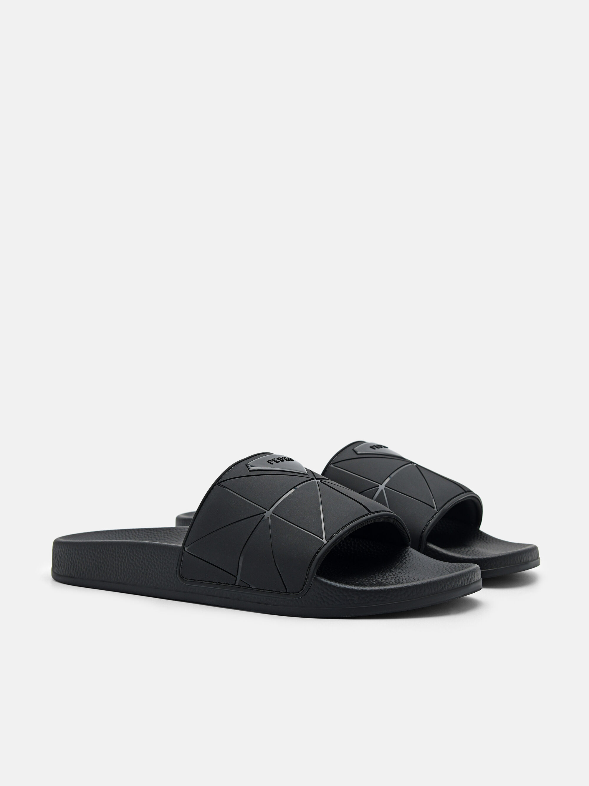 Slide Sandals in Pixel, Black