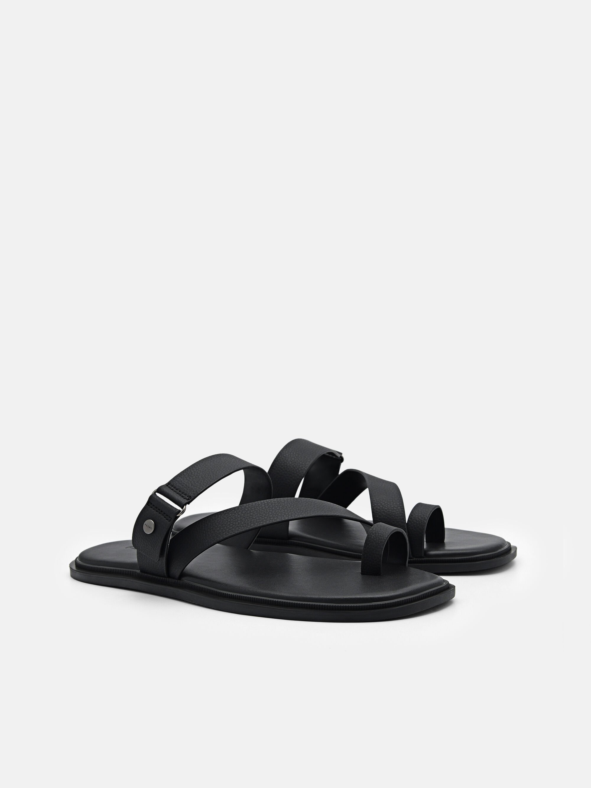 Oliver Toe Loop Sandals, Black