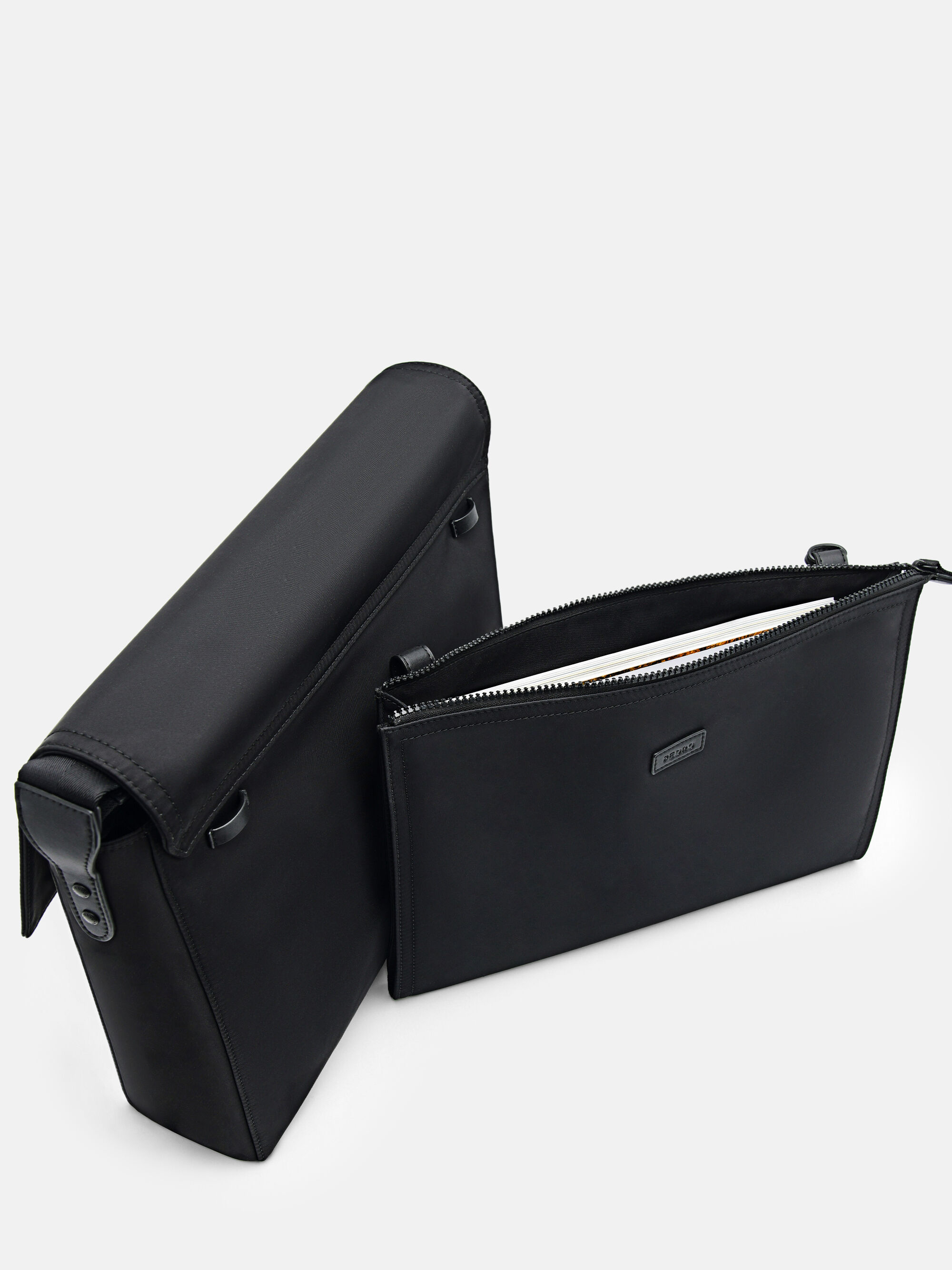 Morris Messenger Bag, Black