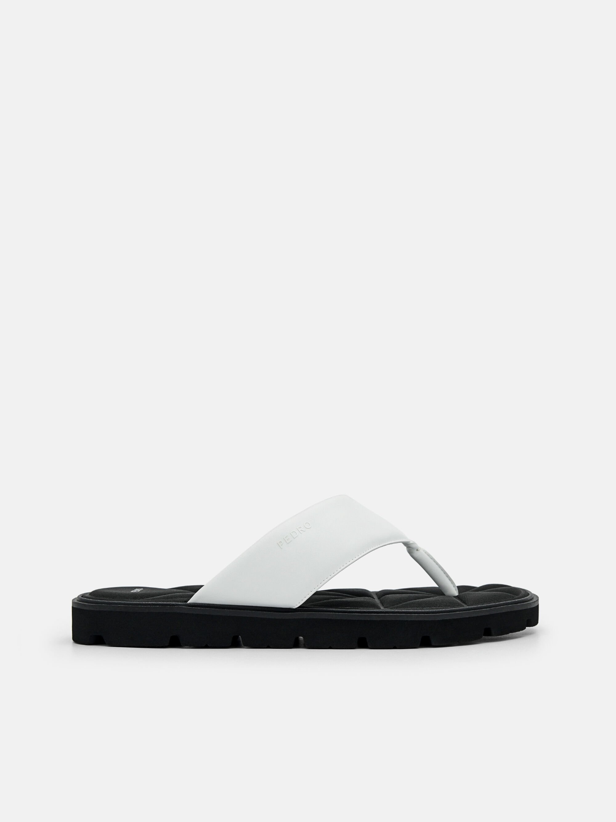 Thong Sandals in Pixel, White