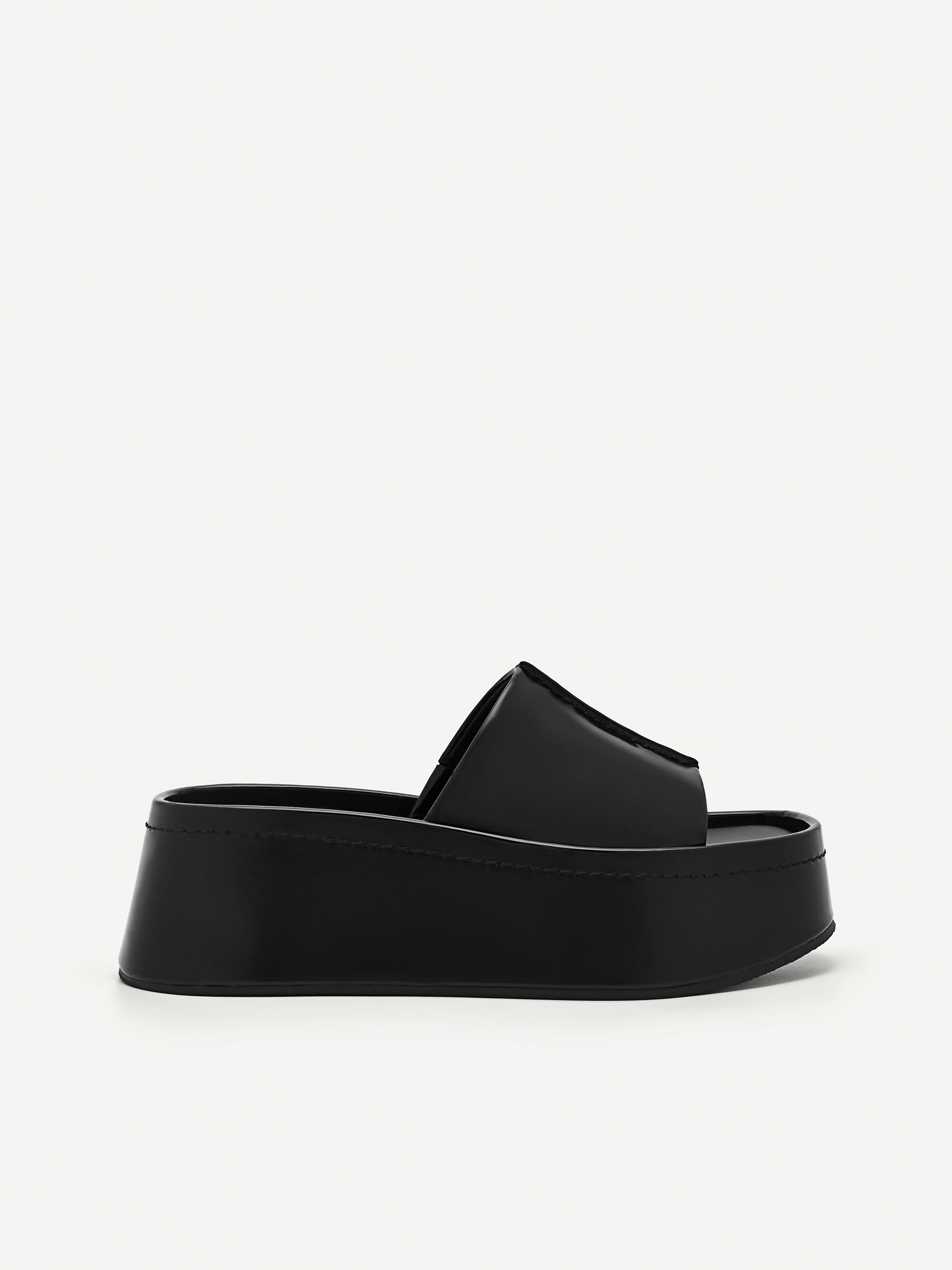 Razzle - Black | Platform sandal | Fluevog Shoes