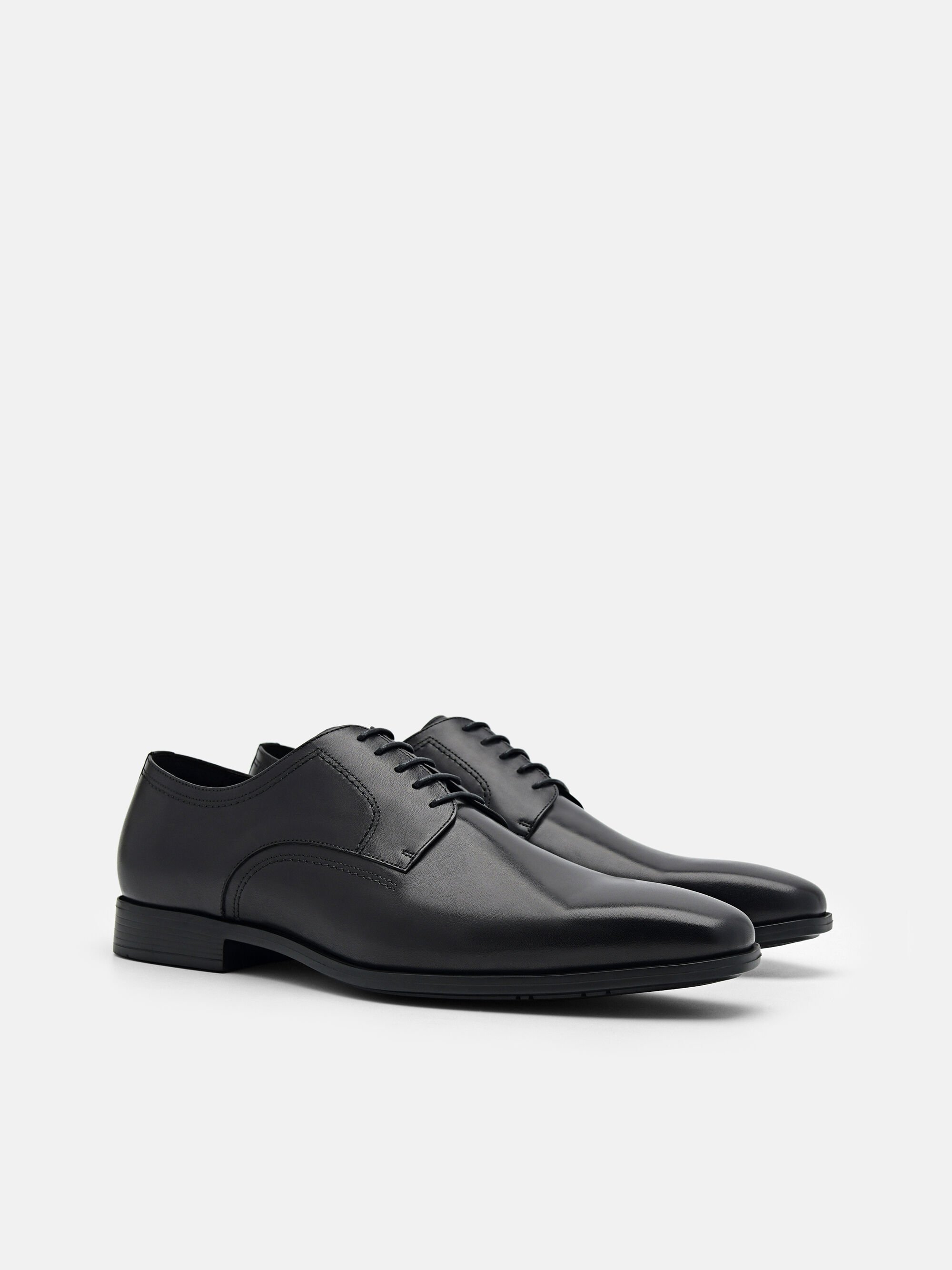 Altitude Lightweight Leather Derby Shoes, Black