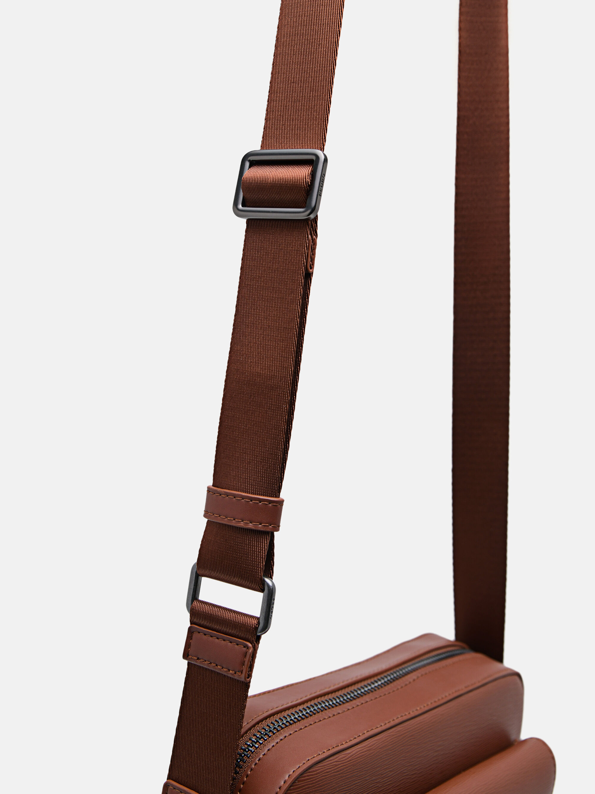 Henry Leather Sling Bag, Cognac