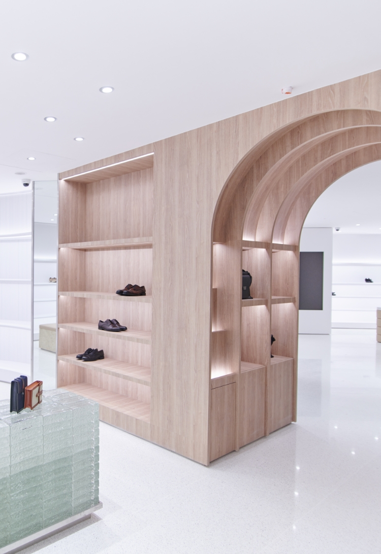 Charles & Keith Store In Ggn